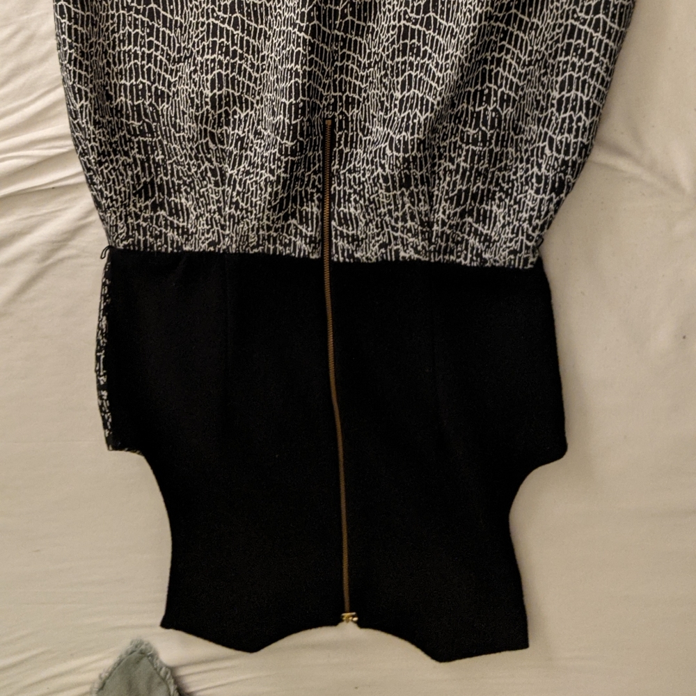 Taylor flattering dress